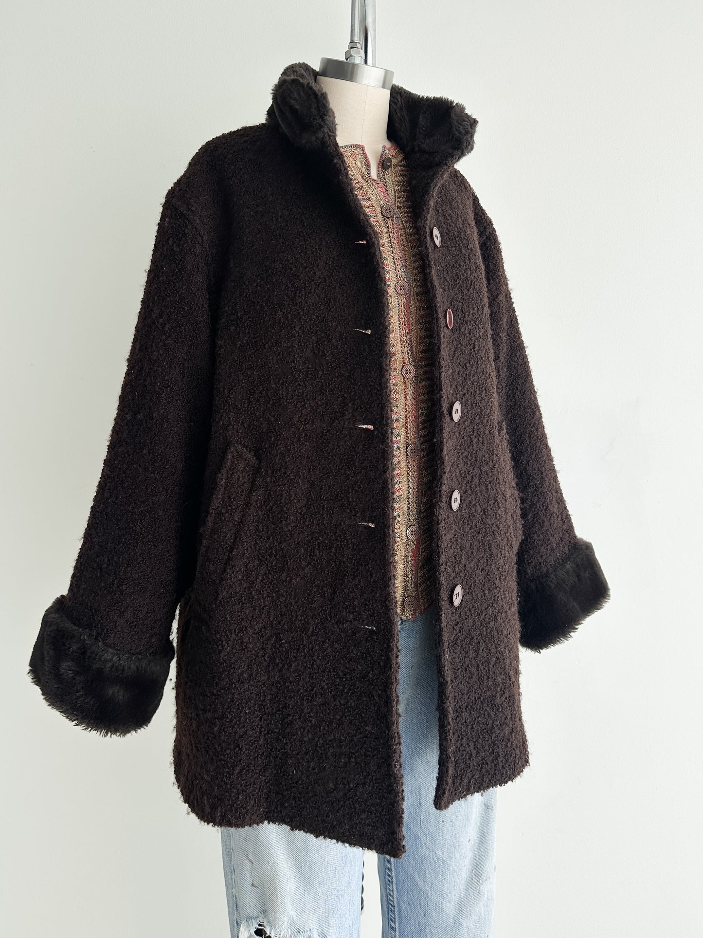 vintage chocolate boucle coat (M)