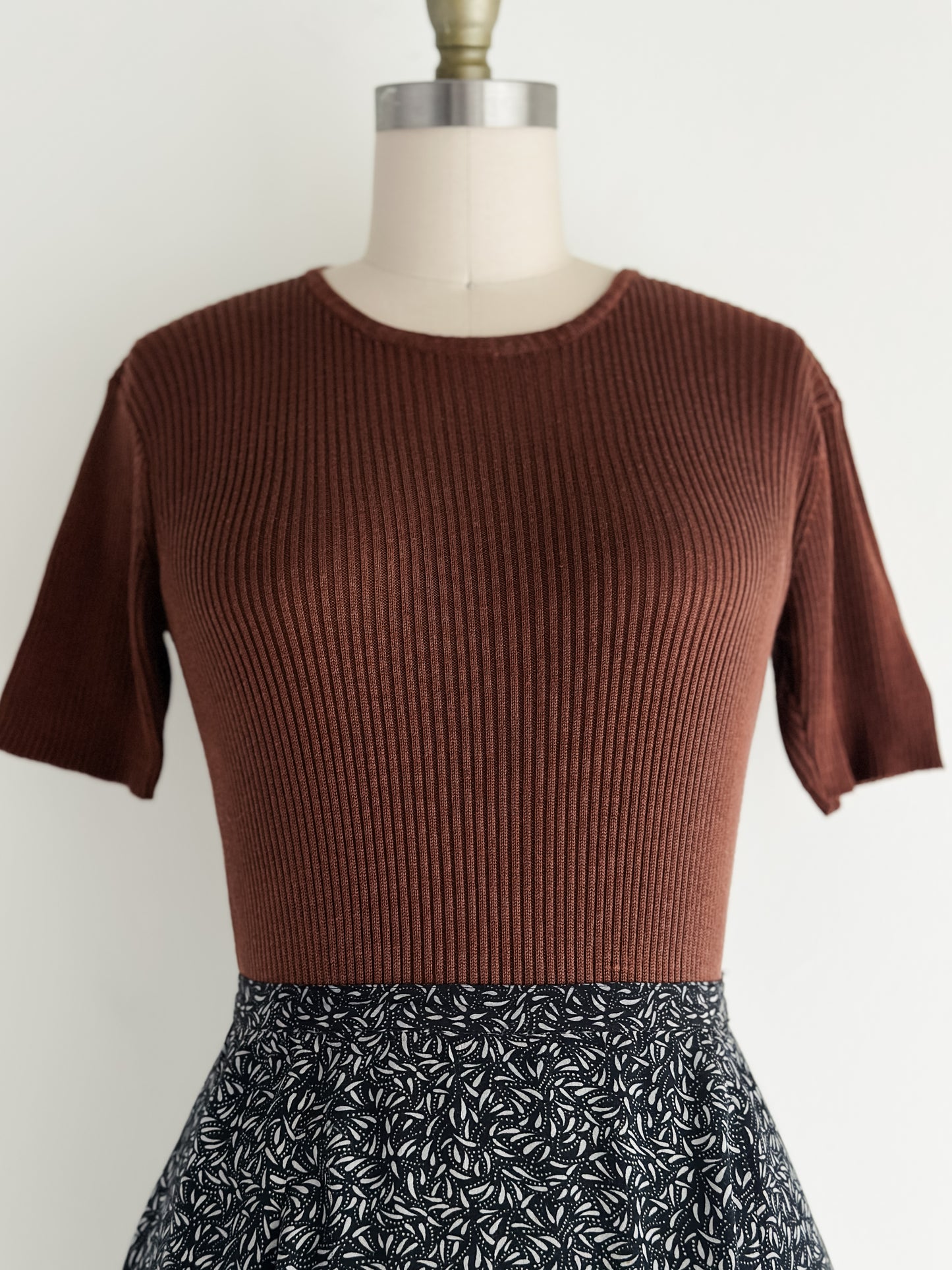 vintage chocolate silk knit ribbed top (S)