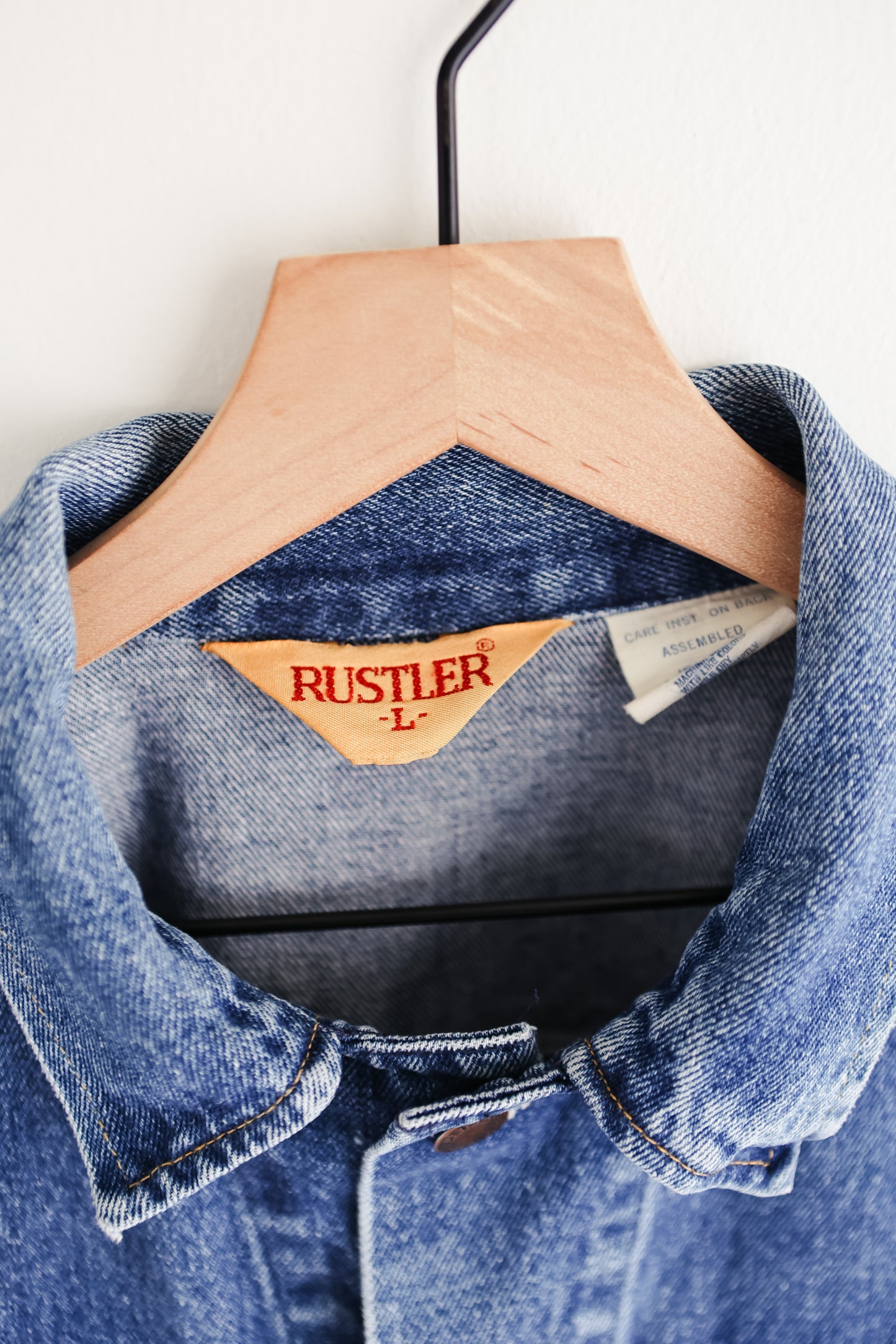 vintage jean jacket (M/L)