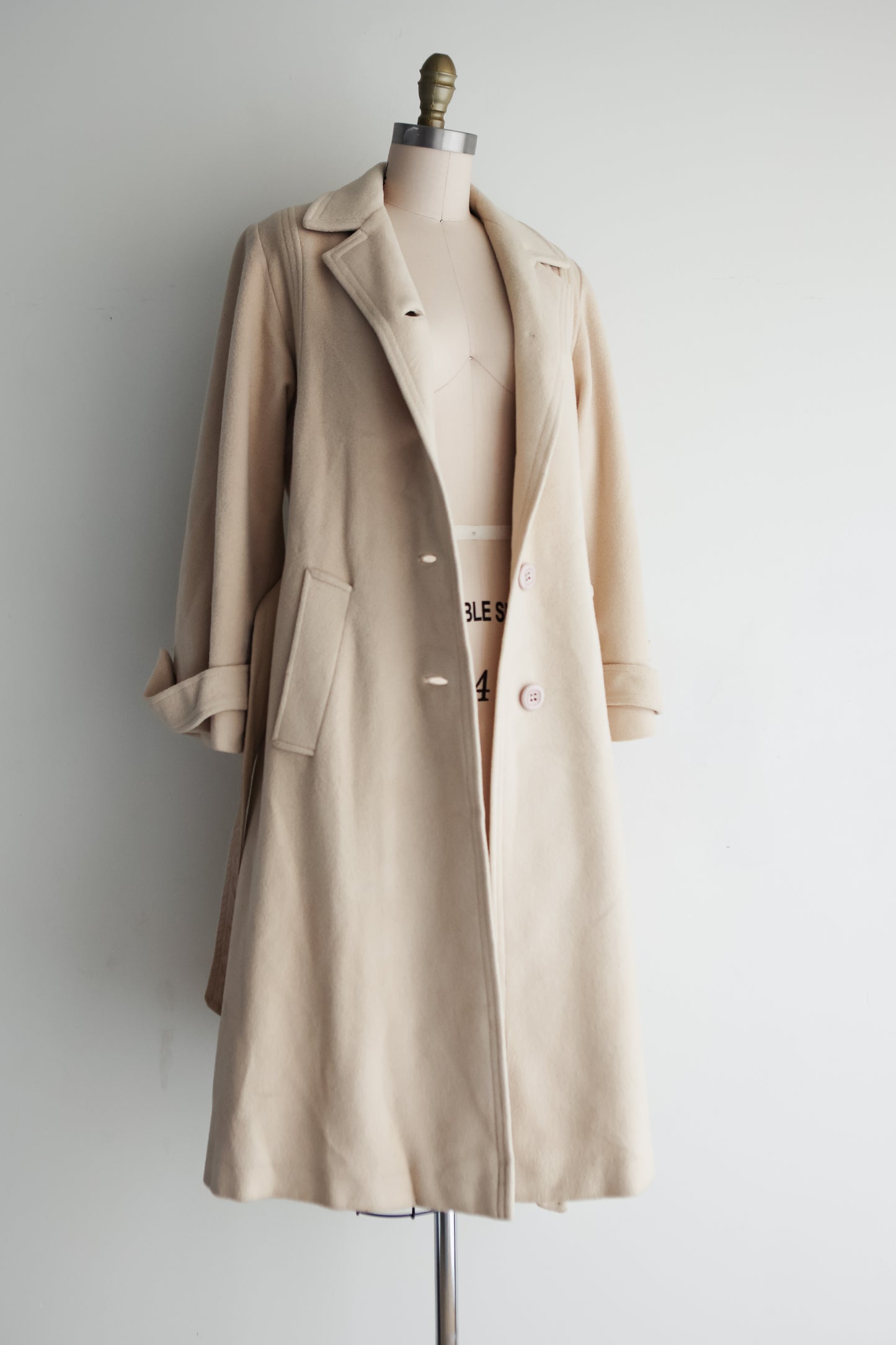 vintage cream cashmere coat (S)