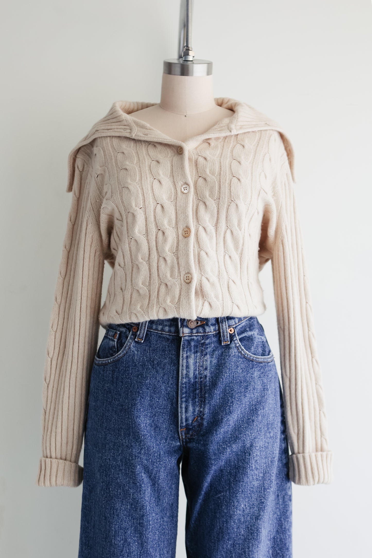 vintage cable knit cashmere cardigan (M)