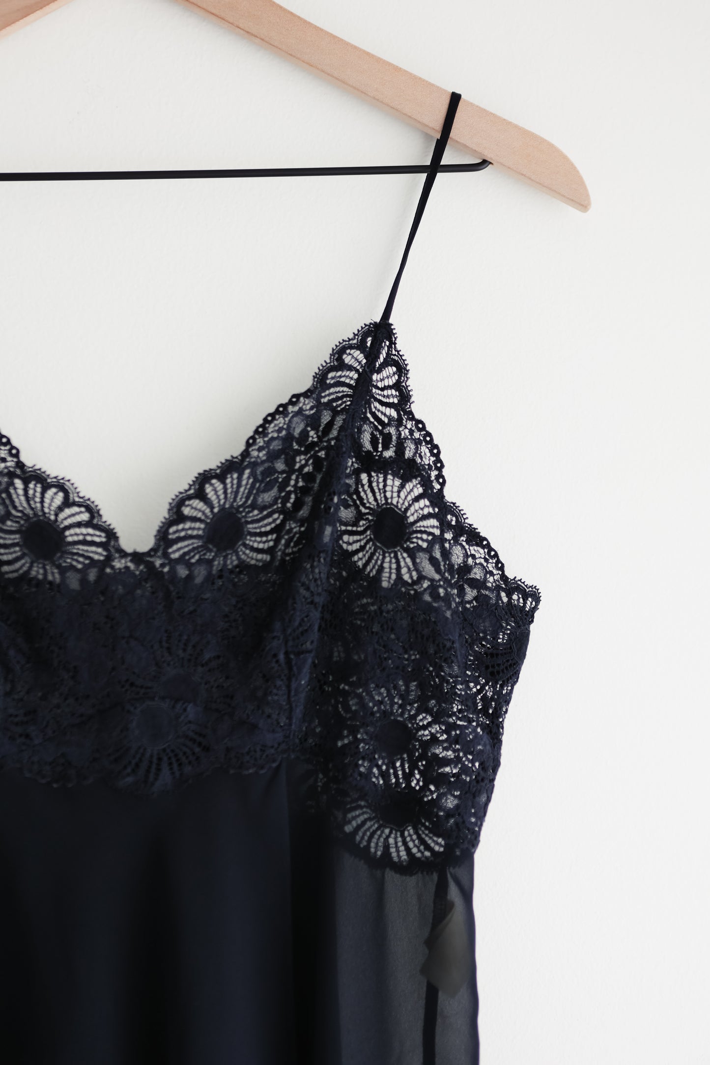 vintage navy sheer slip (M)