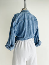 Load image into Gallery viewer, vintage denim work shirt (M)
