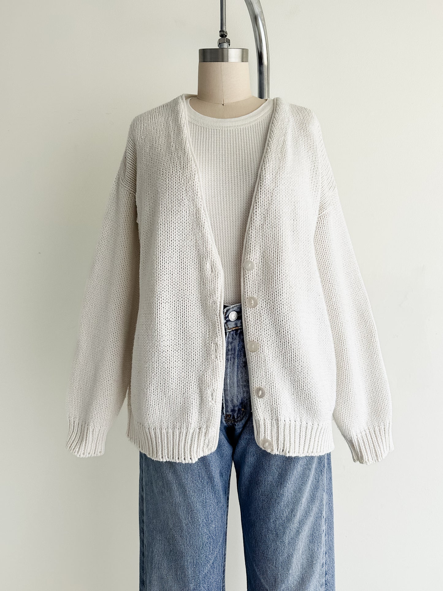 vintage white cotton cardigan (L)