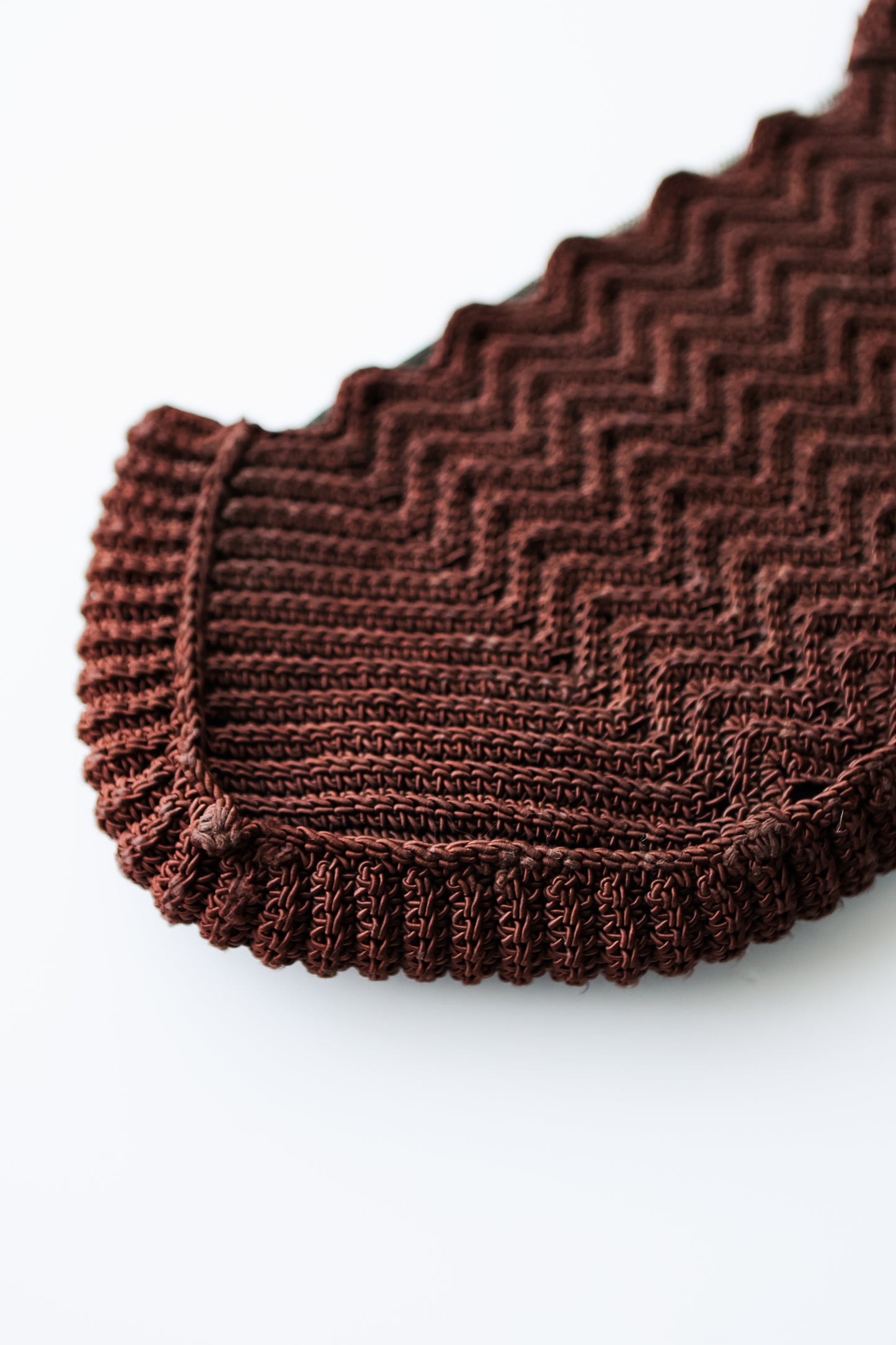 vintage 1930s chocolate knit clutch handbag