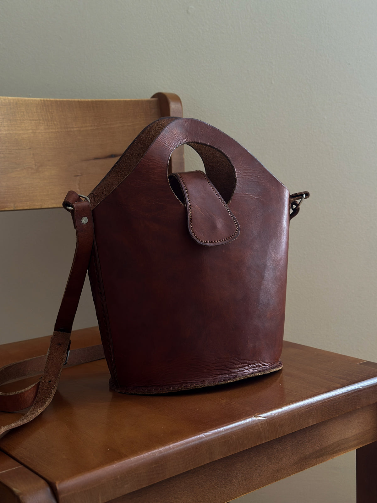 vintage sculptural leather bag