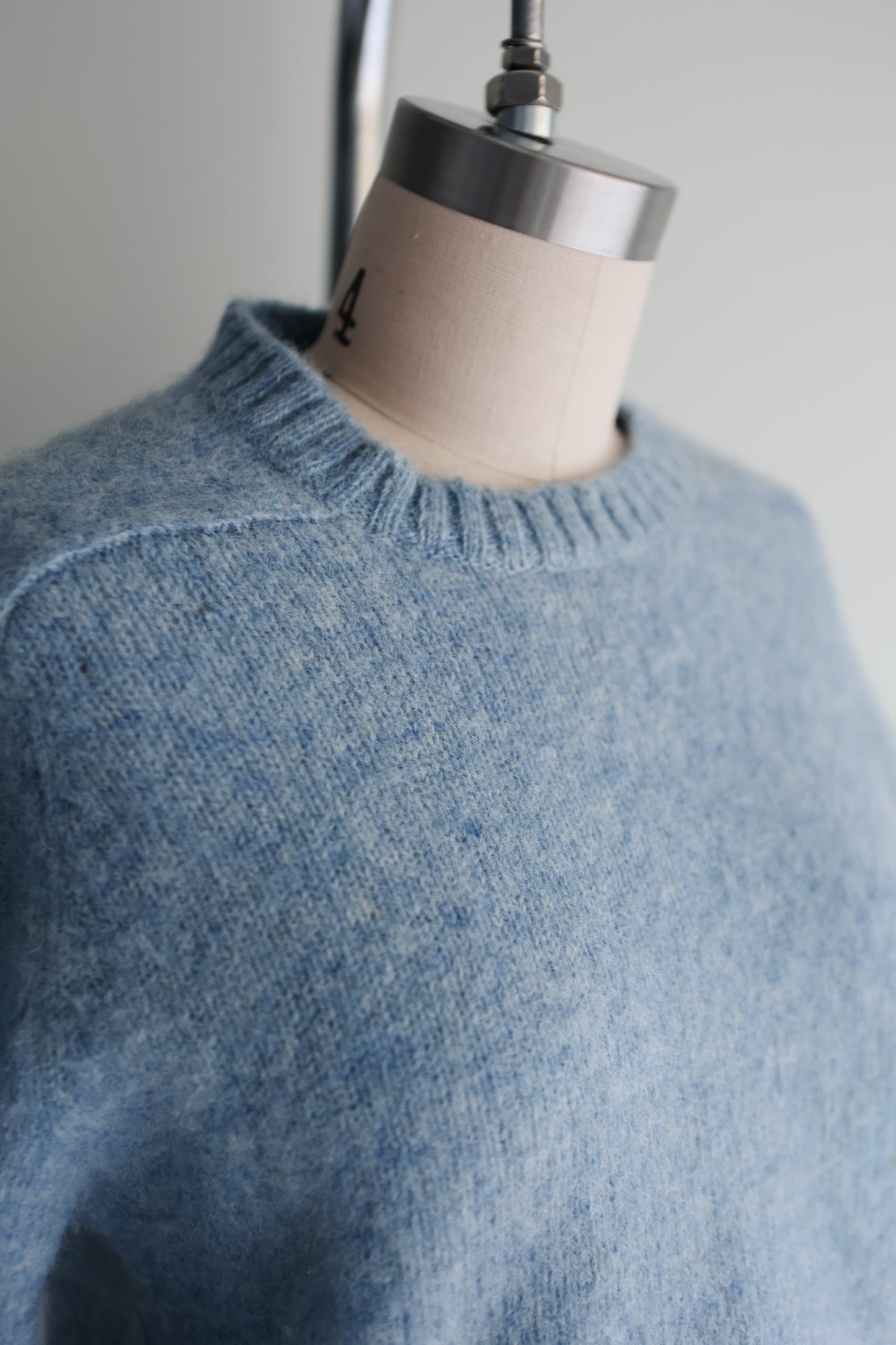 vintage light blue shetland sweater (S)