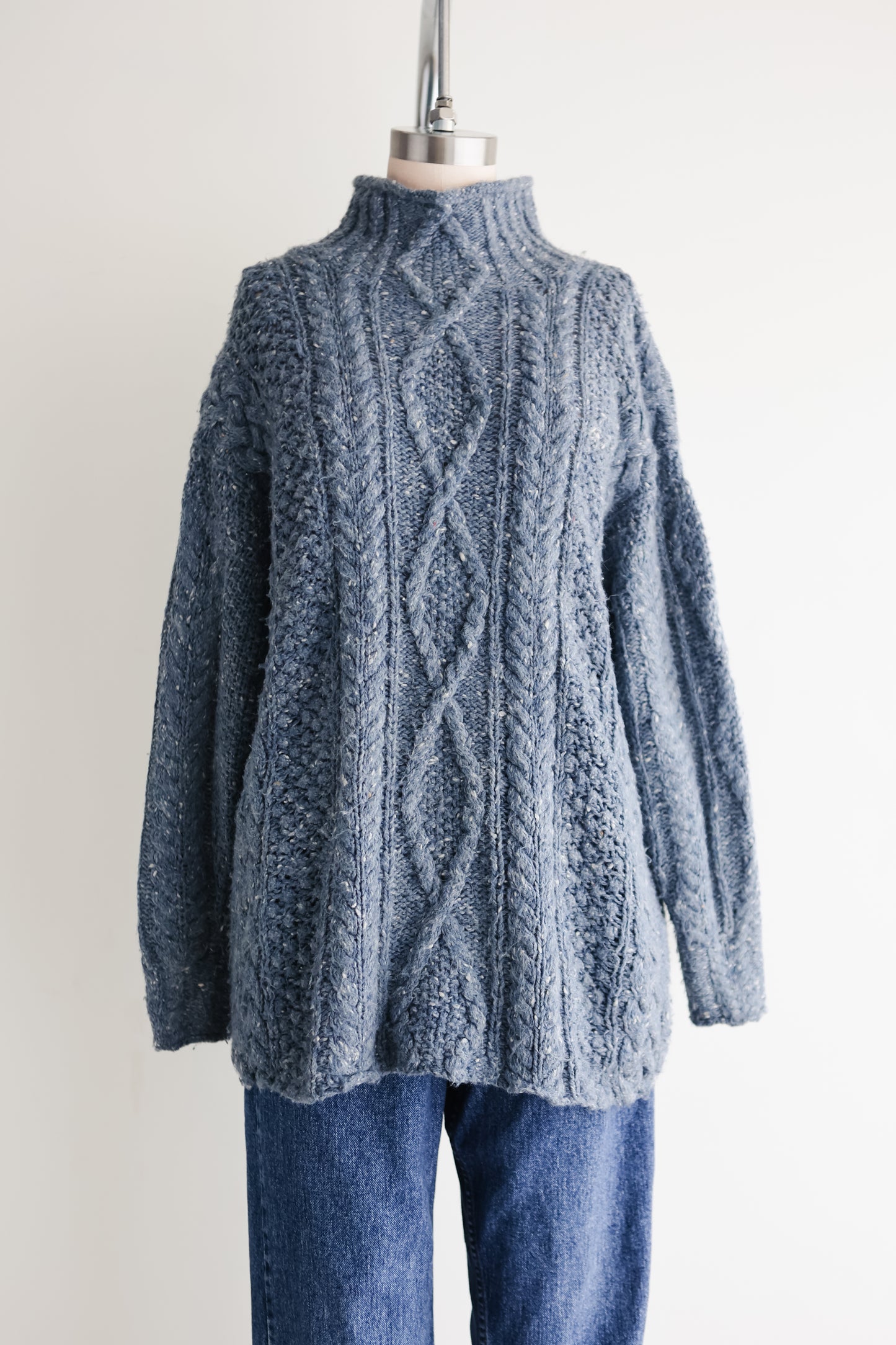 vintage celestite cable knit sweater (M)