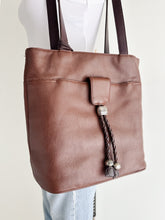 Load image into Gallery viewer, vintage brown leather handbag
