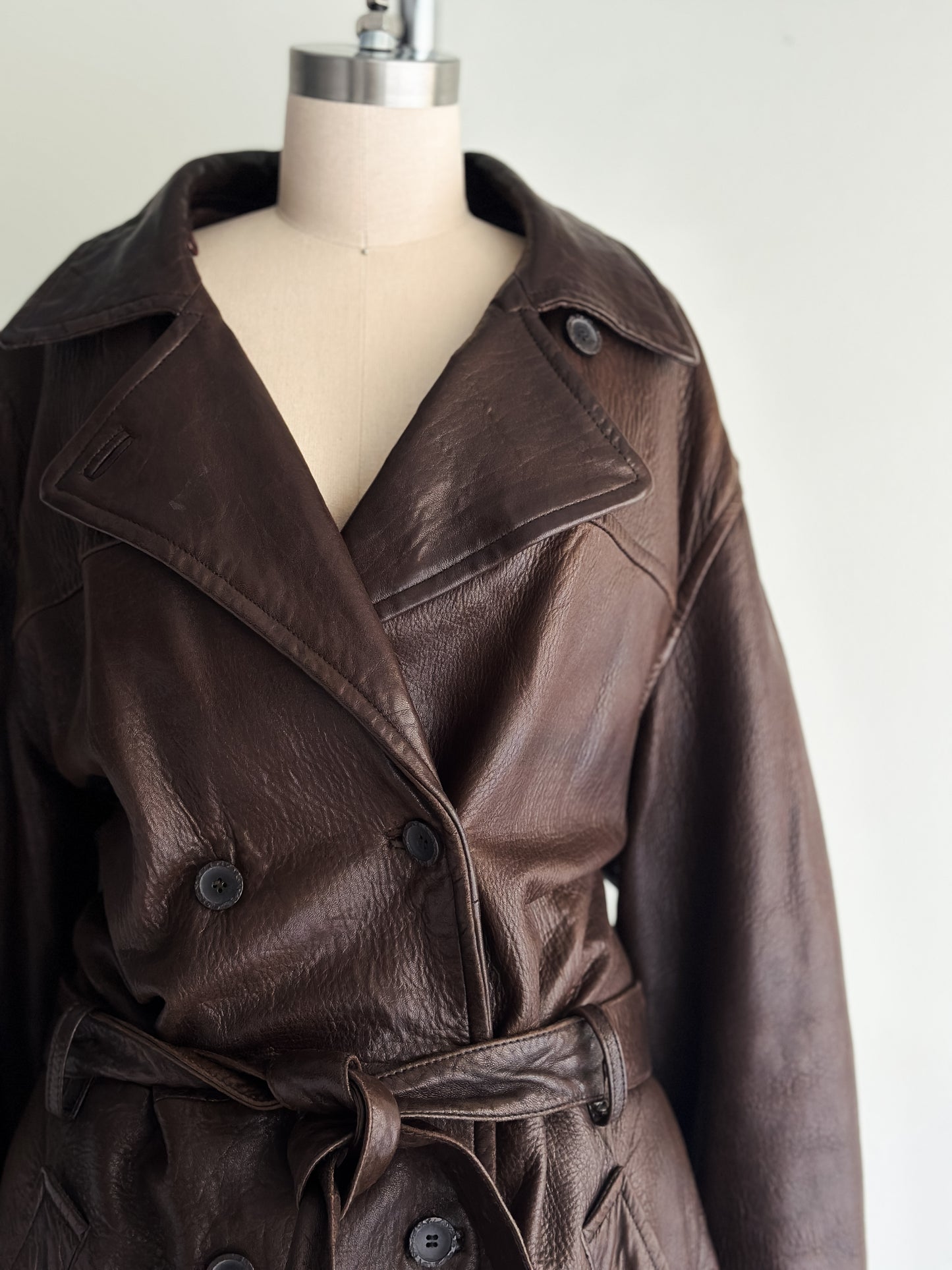 vintage butter soft leather coat (M/L)