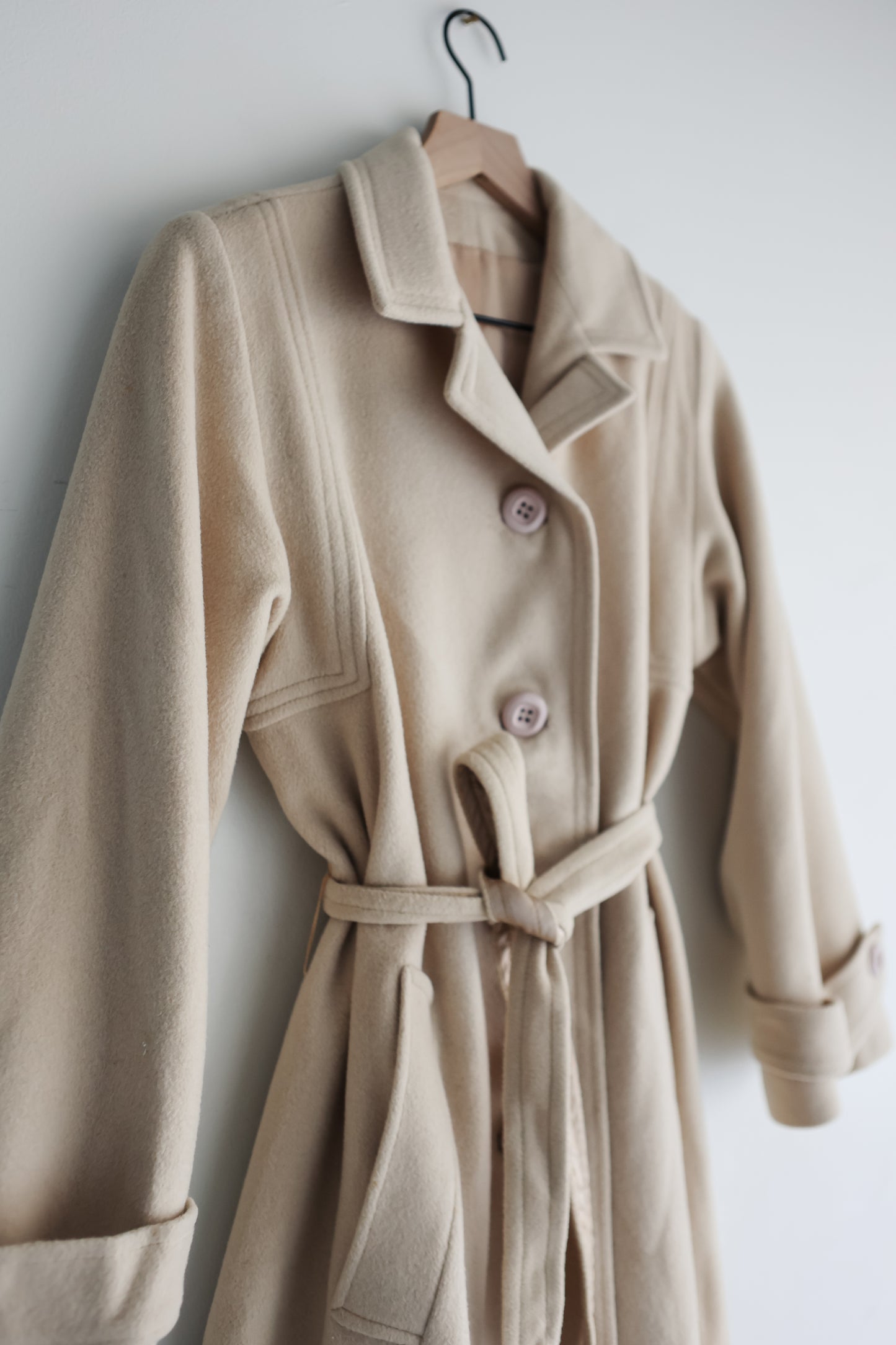 vintage cream cashmere coat (S)