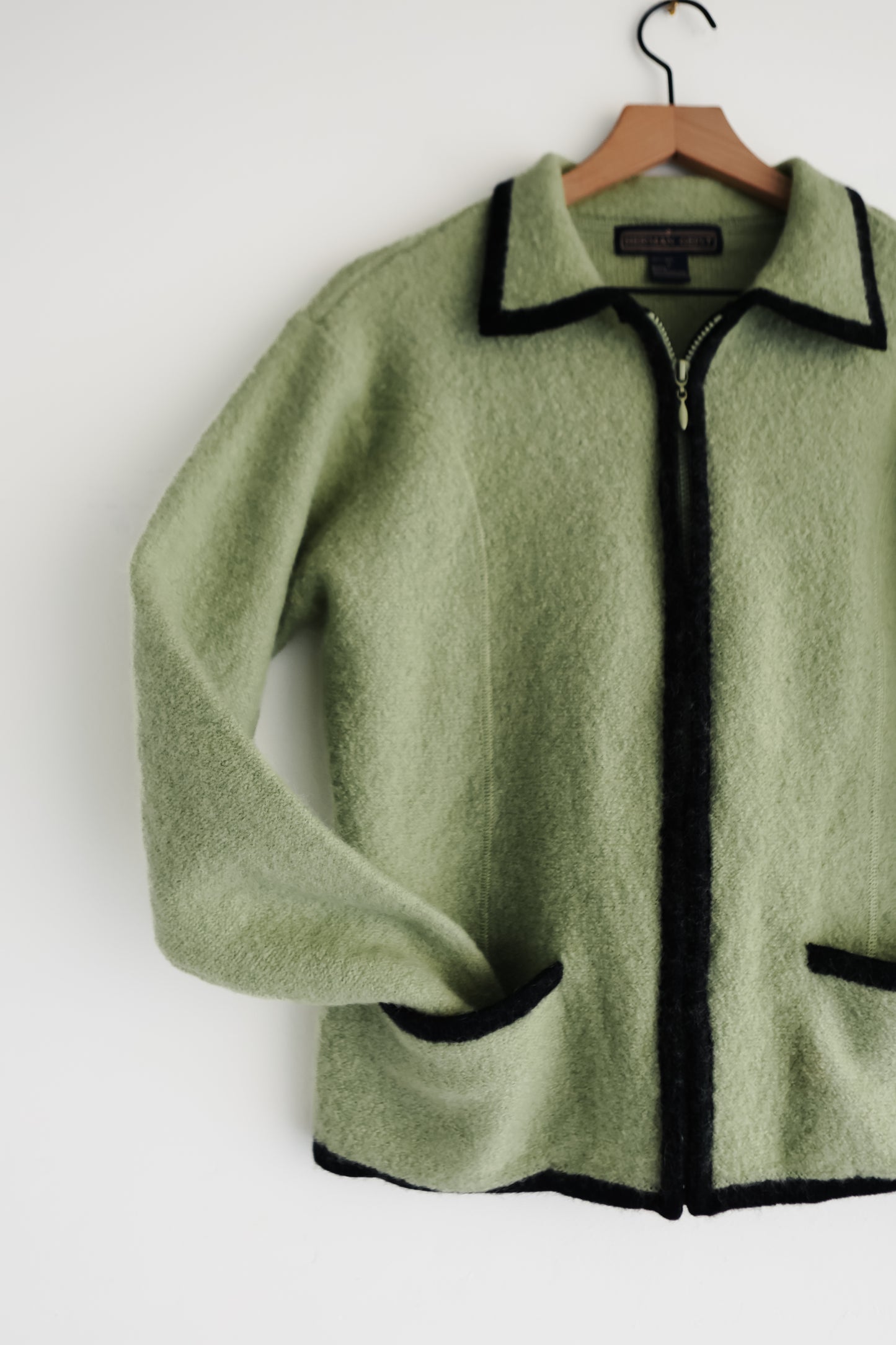 vintage pea green wool cardigan (M)