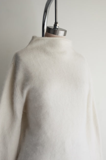 vintage angora cloud sweater (M)