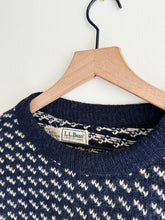 Load image into Gallery viewer, vintage LL Bean wool sweater (L)
