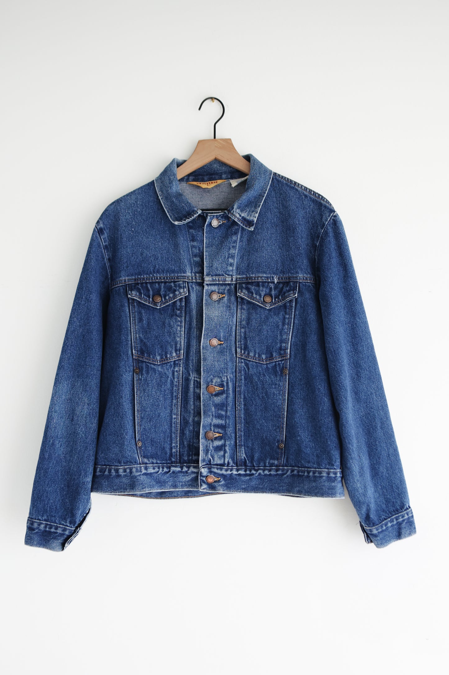 vintage jean jacket (M/L)