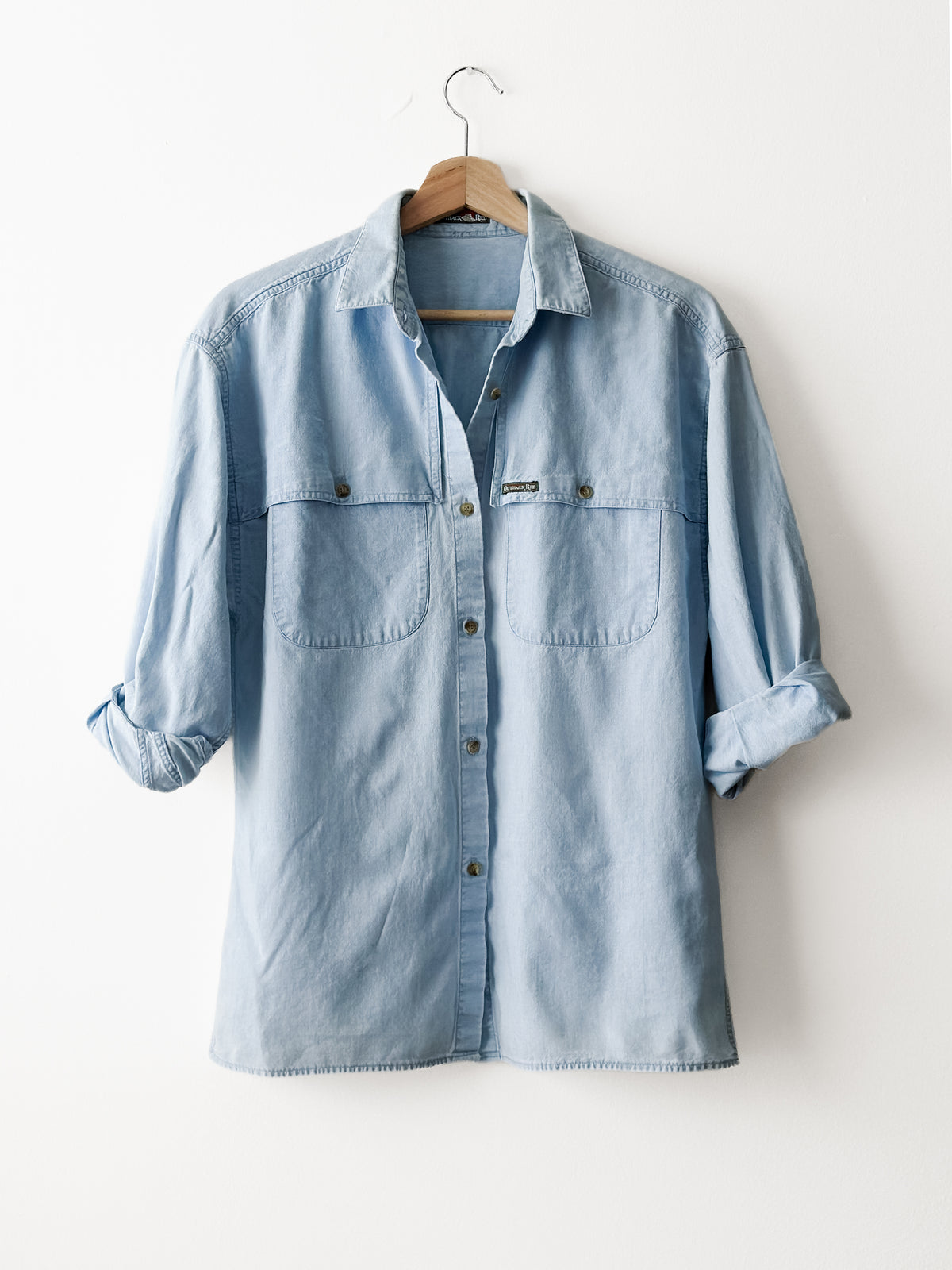 vintage Outback Red chambray shirt (M)