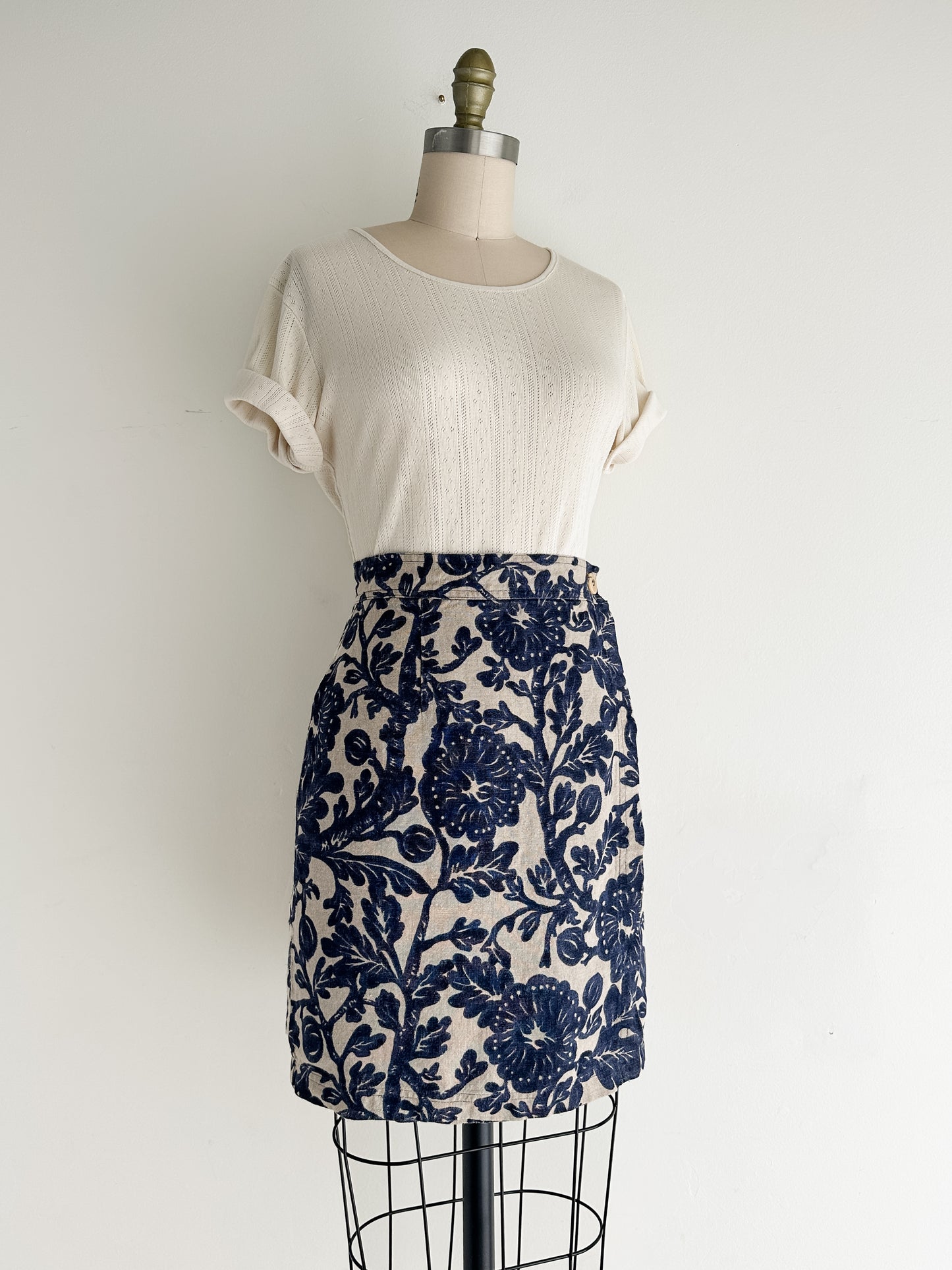 vintage linen wrap skirt (S/M)