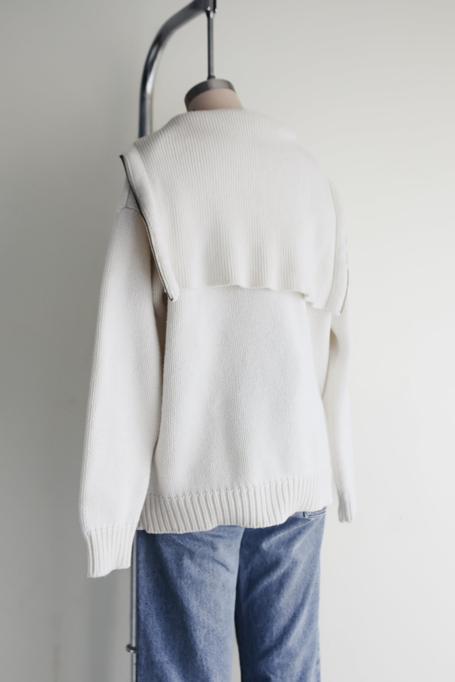 vintage white cotton sweater (M/L)