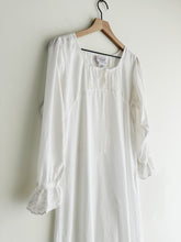 Load image into Gallery viewer, vintage cotton nightgown (S)
