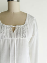 Load image into Gallery viewer, vintage cotton nightgown (S)
