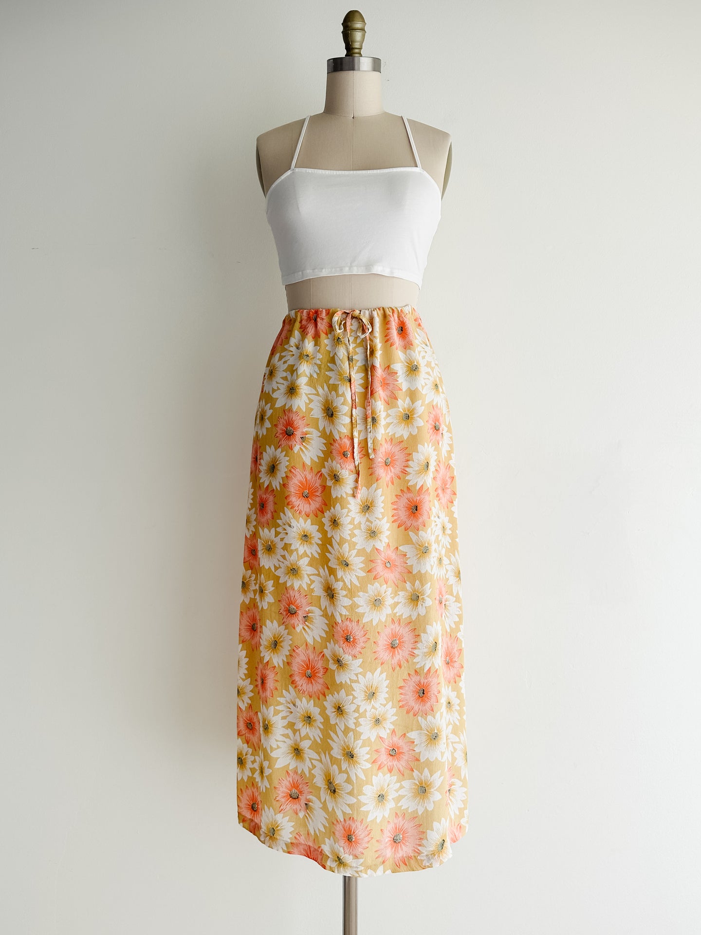 vintage sunny flower crepe skirt (M-L)