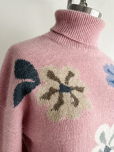 Load image into Gallery viewer, vintage flower power knit sweater (M)
