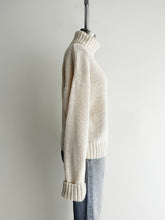 Load image into Gallery viewer, vintage cream cotton sweater (M)
