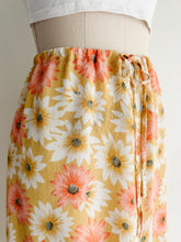 Load image into Gallery viewer, vintage sunny flower crepe skirt (M-L)
