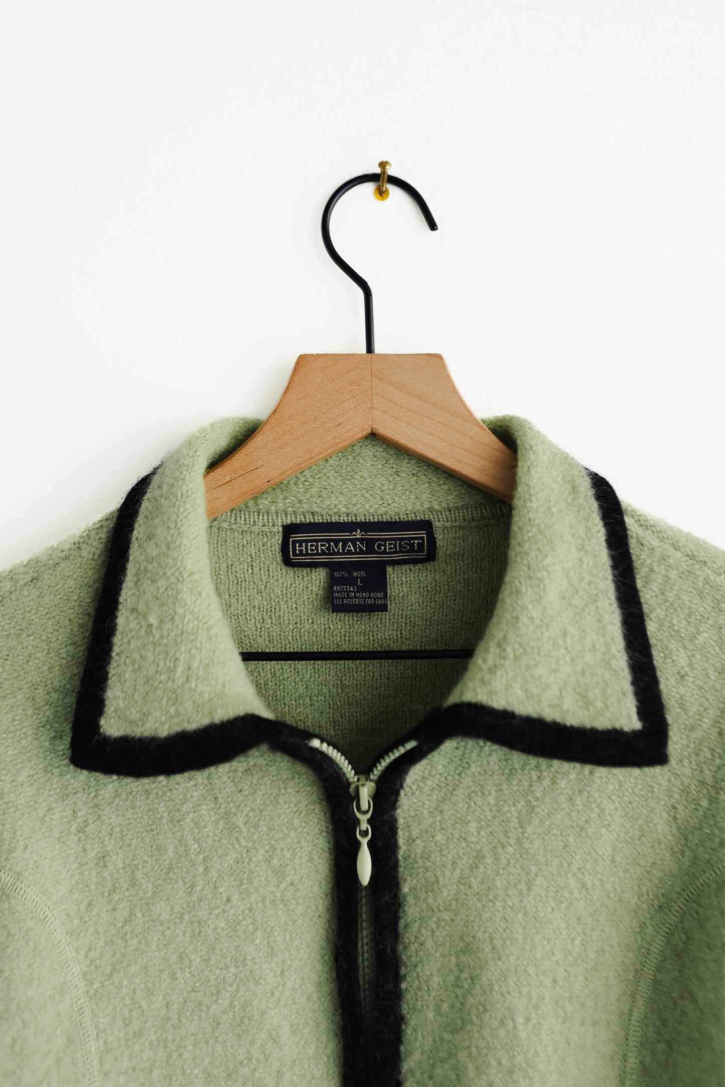 vintage pea green wool cardigan (M)