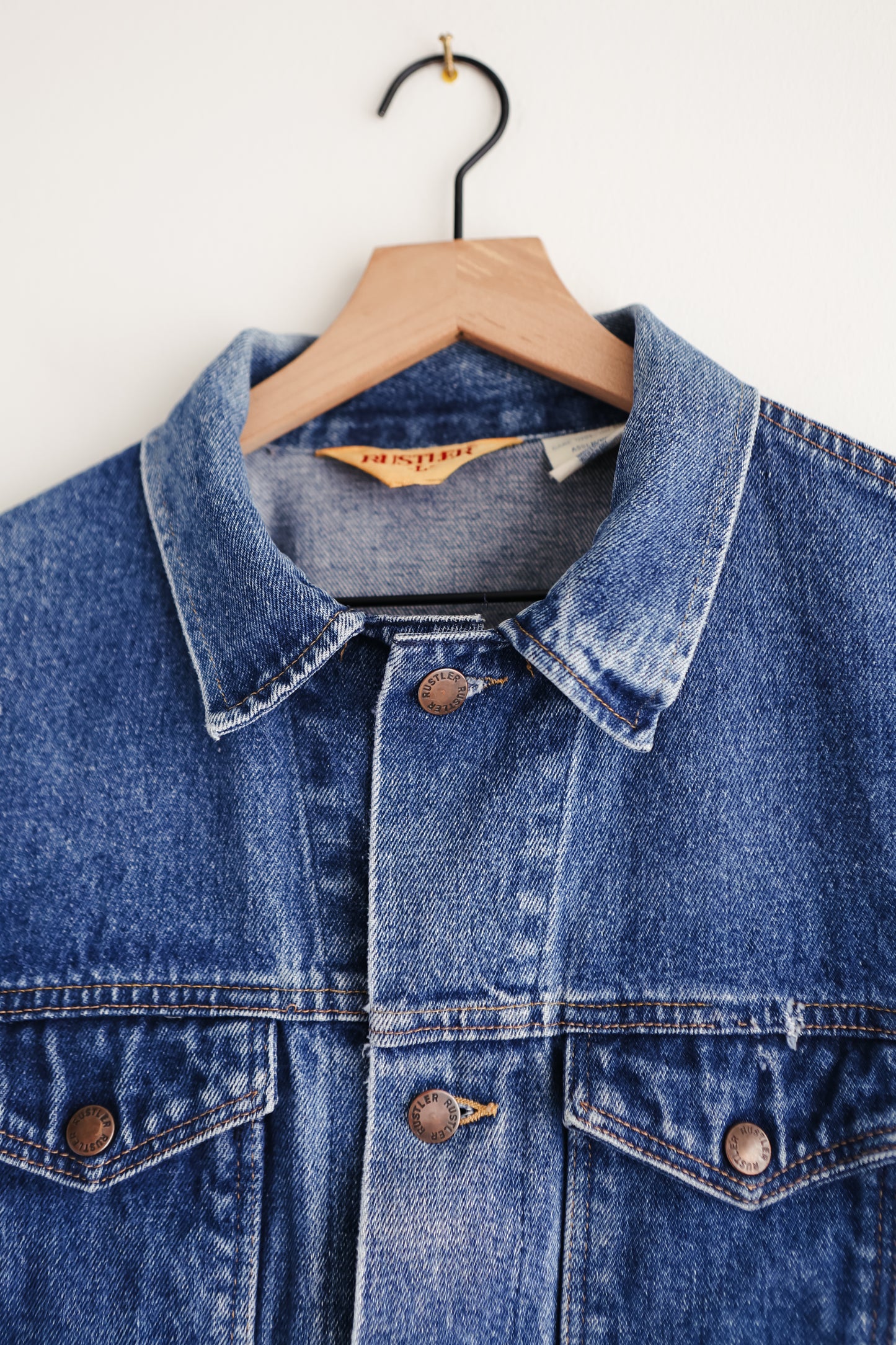 vintage jean jacket (M/L)