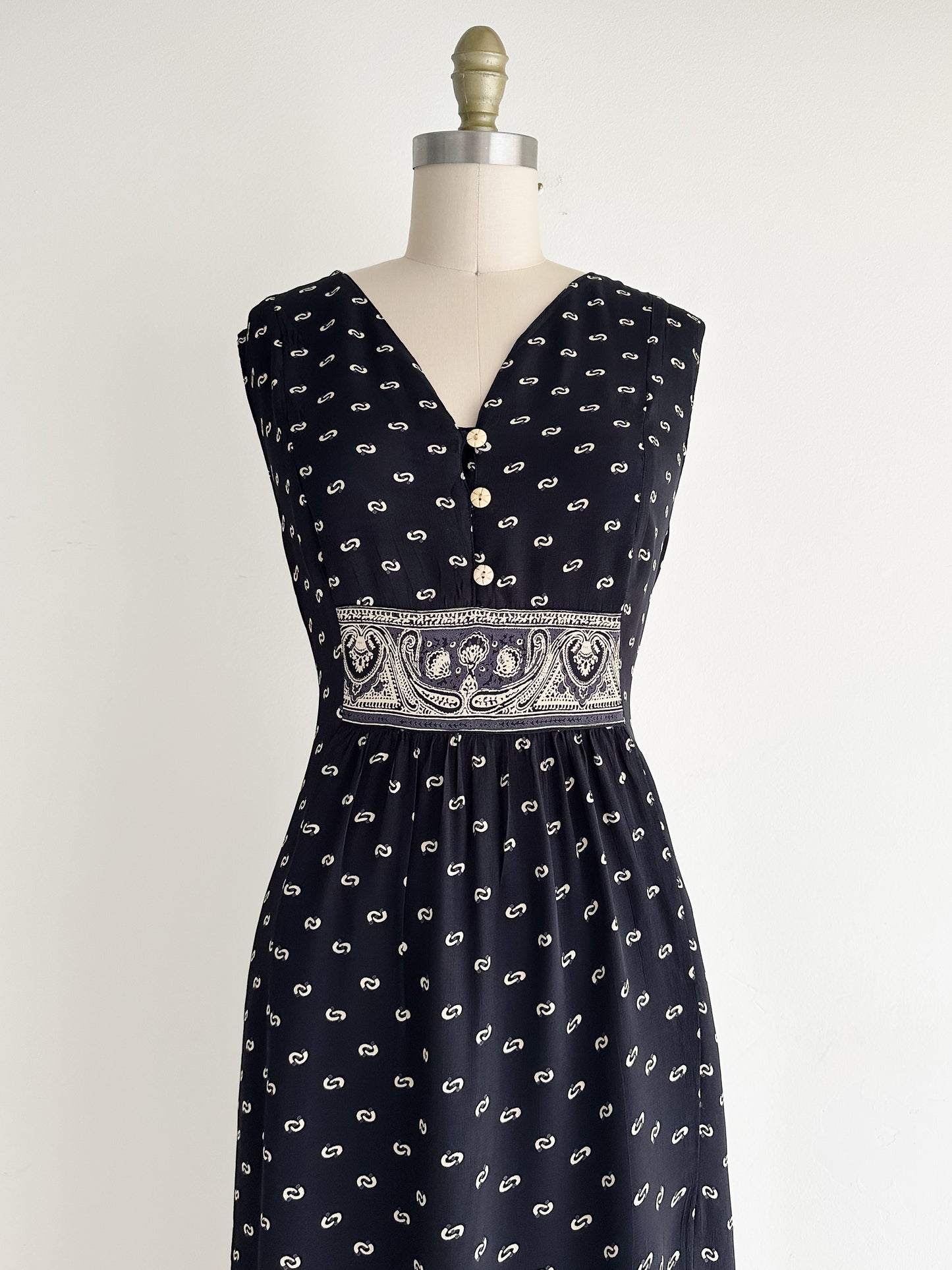 vintage breezy crepe dress (M)