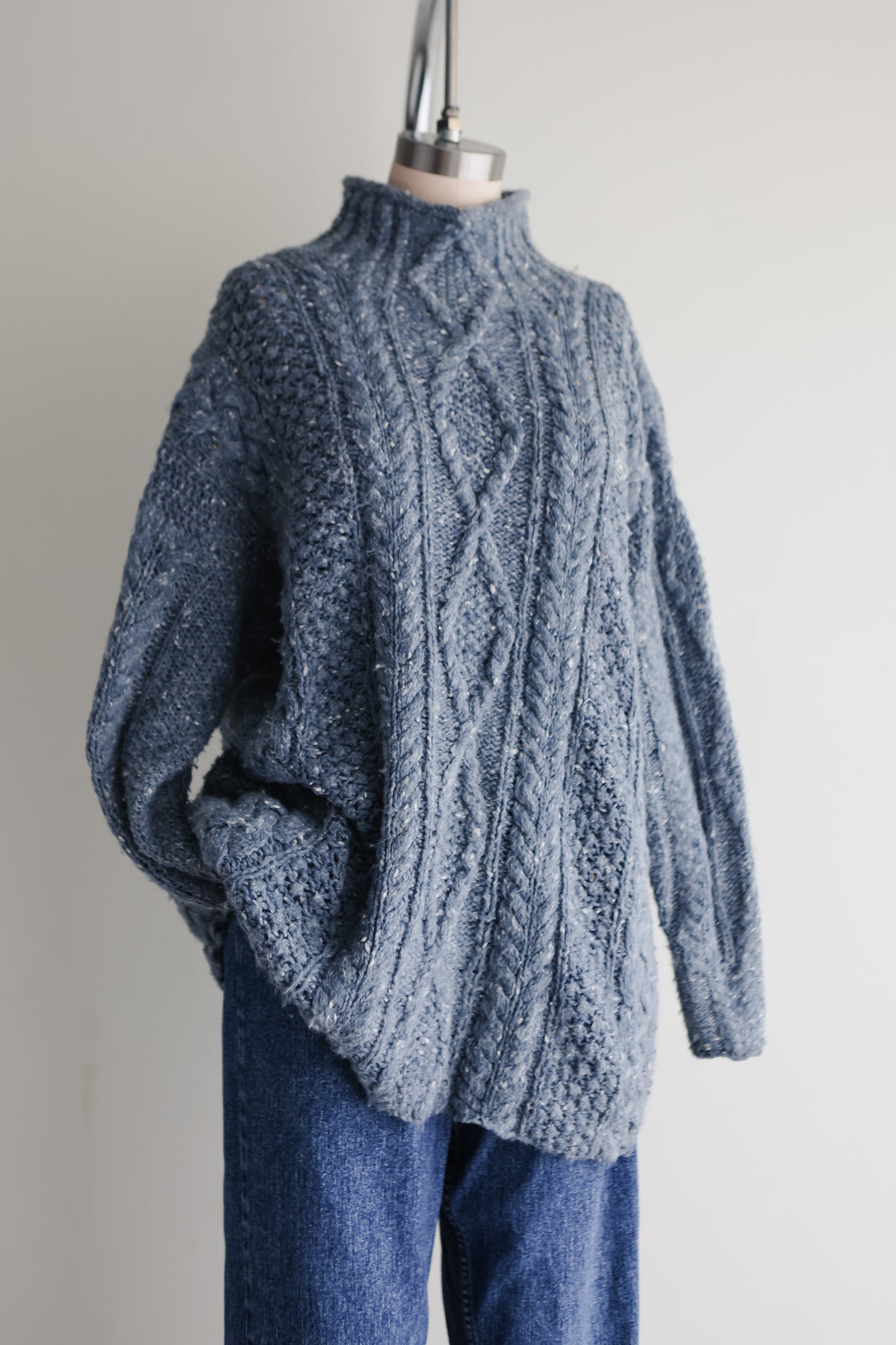 vintage celestite cable knit sweater (M)