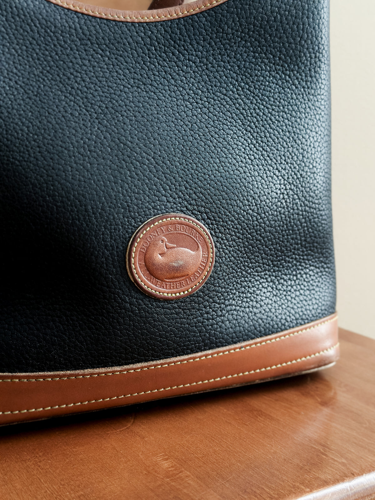 vintage 90s Dooney &  Bourke shoulder bag
