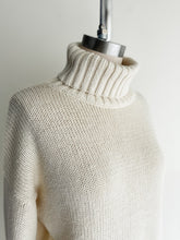 Load image into Gallery viewer, vintage cream cotton sweater (M)
