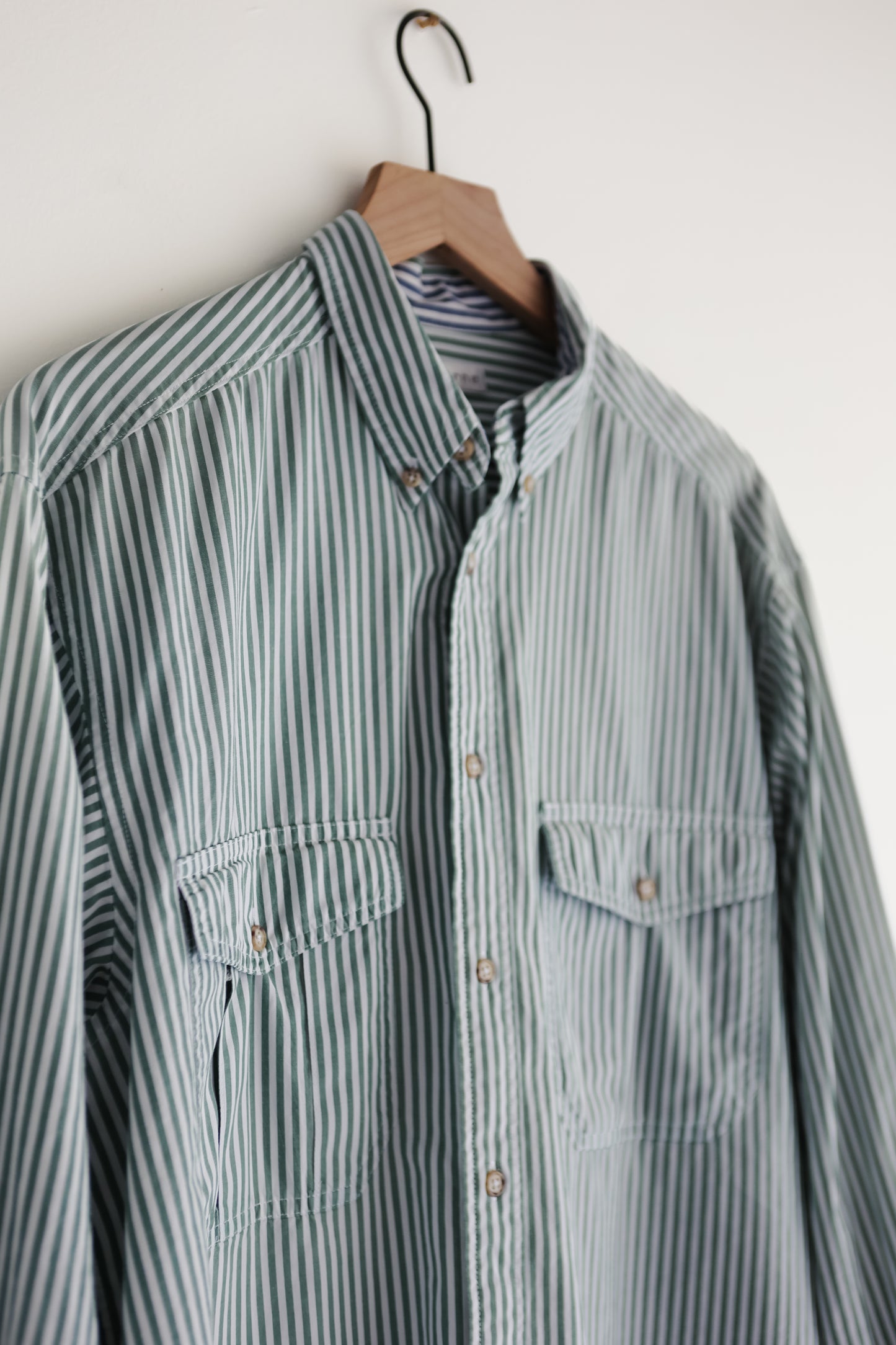 vintage green stripe button down shirt (M/L)