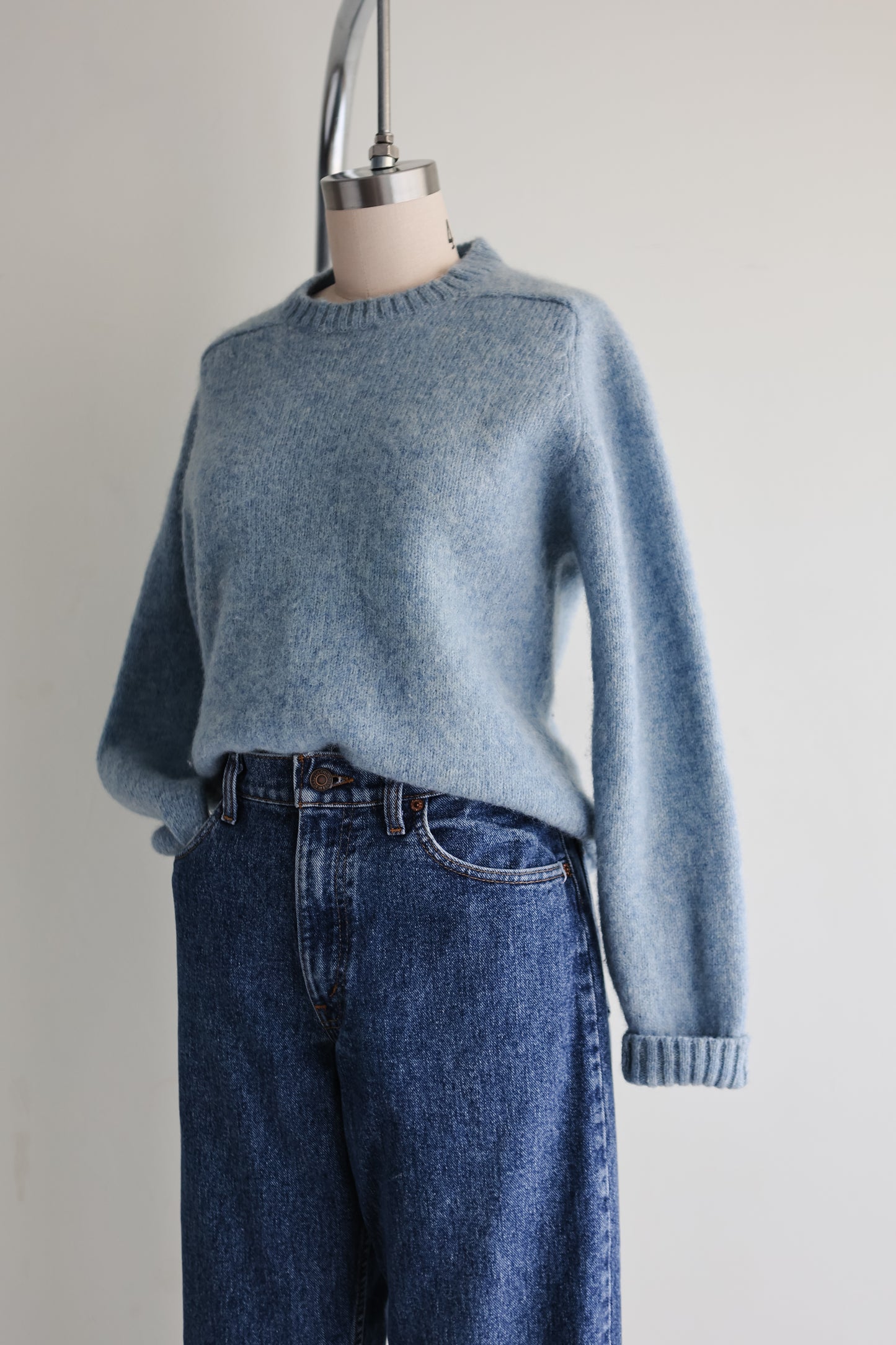vintage light blue shetland sweater (S)