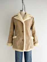 Load image into Gallery viewer, vintage faux suede sherpa shearling jacket (M/L)
