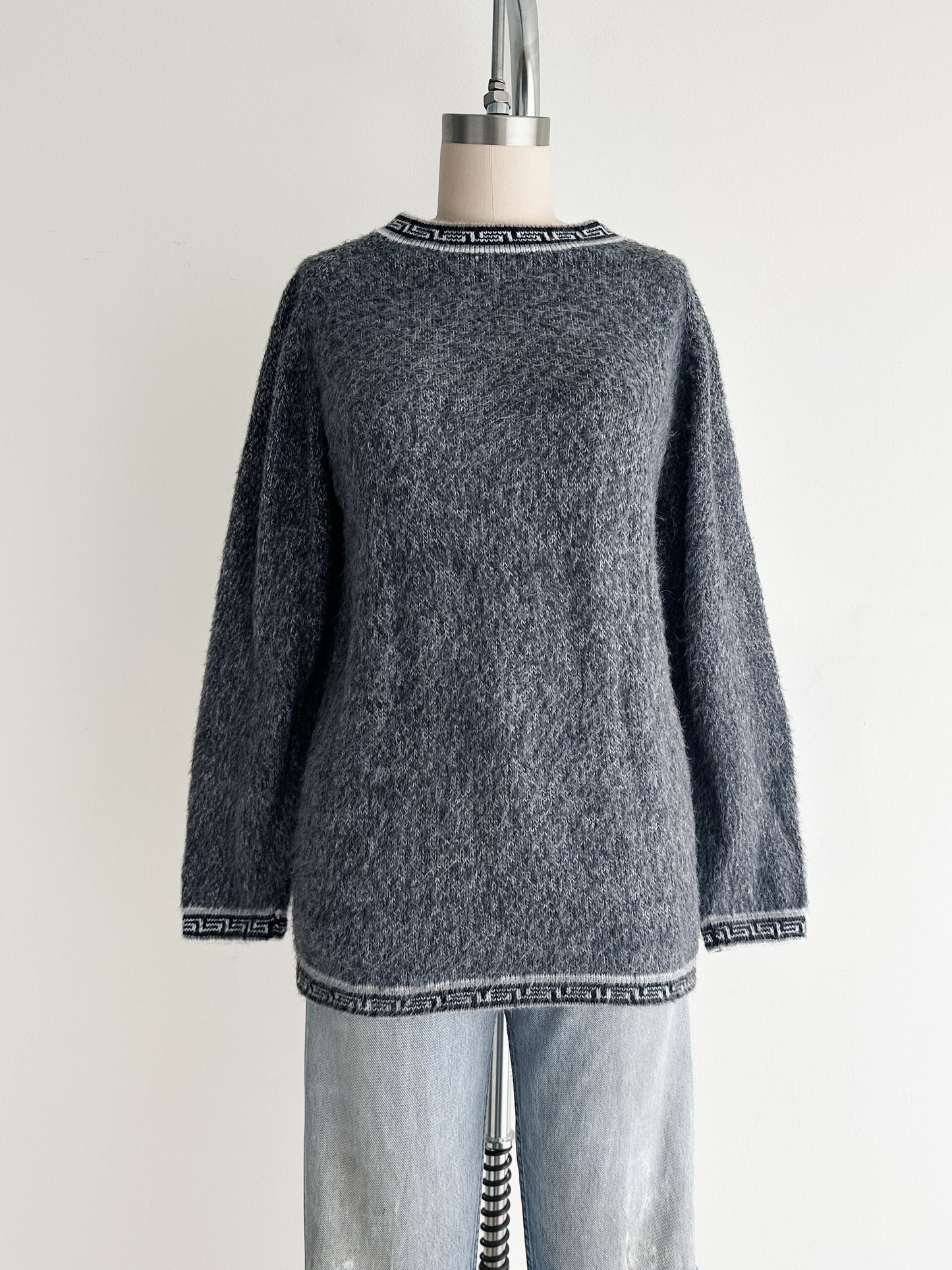 vintage grey alpaca sweater (M)