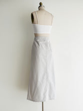 Load image into Gallery viewer, vintage stone denim skirt (M)
