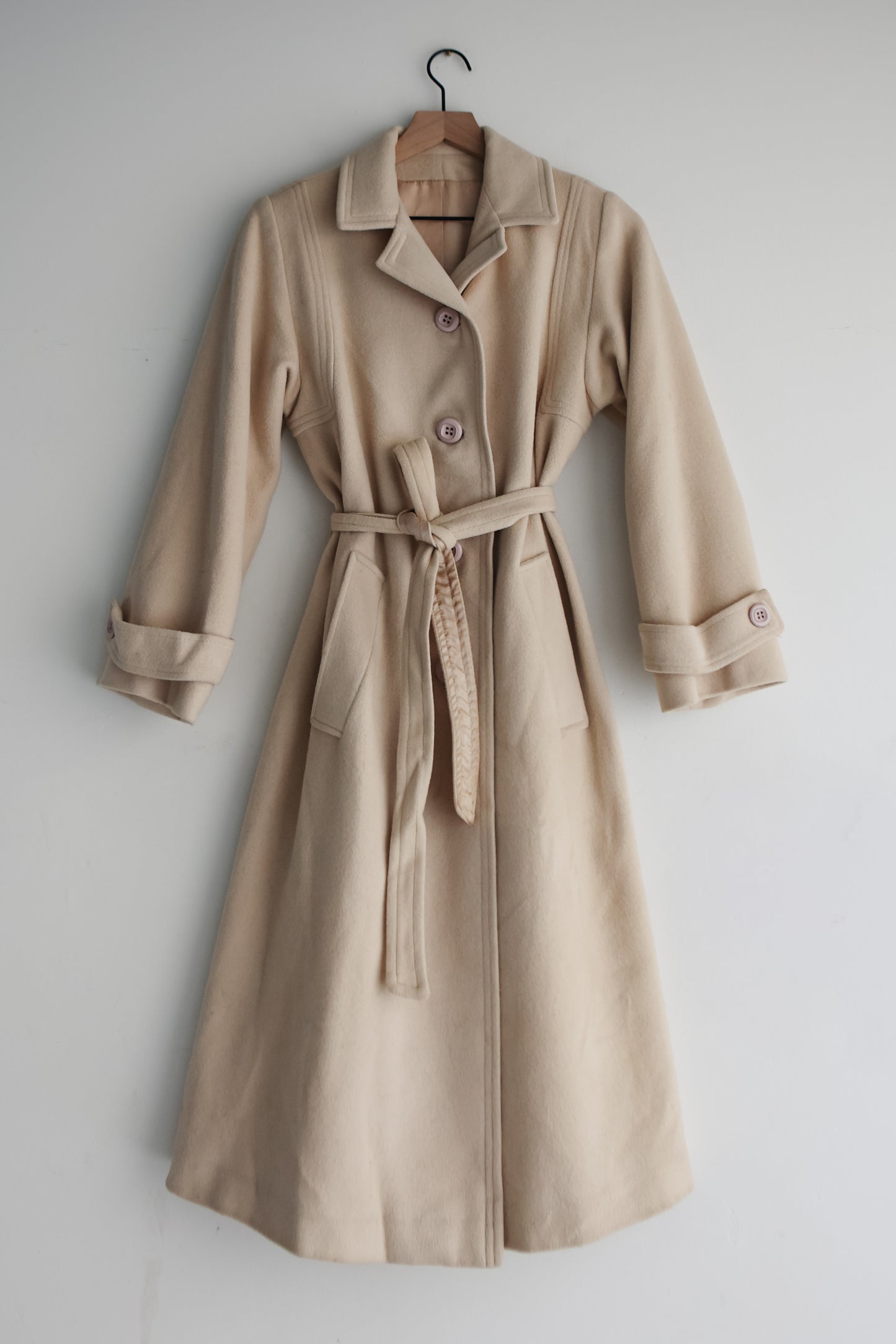 vintage cream cashmere coat (S)