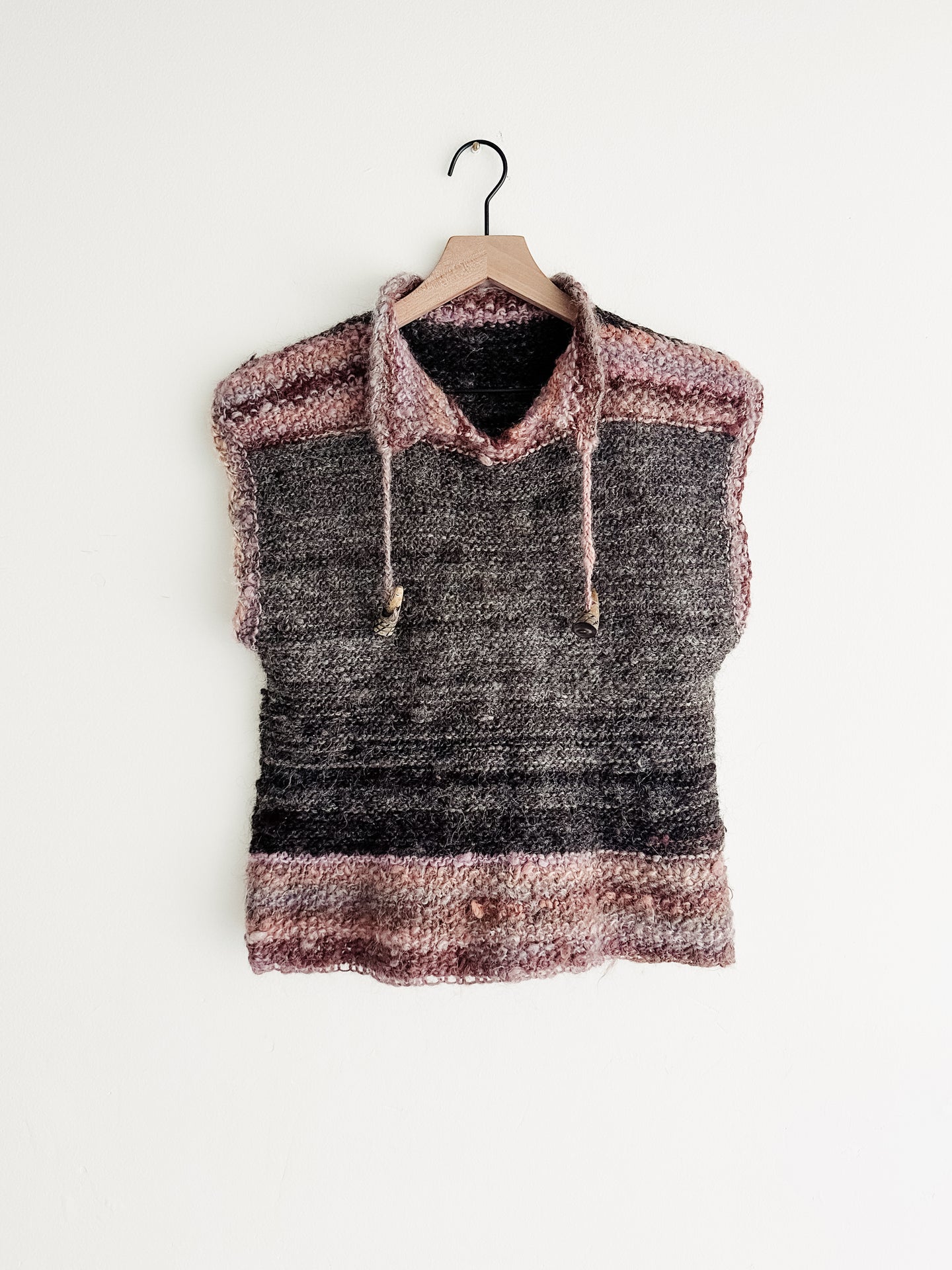 vintage hand knit wool top (S)