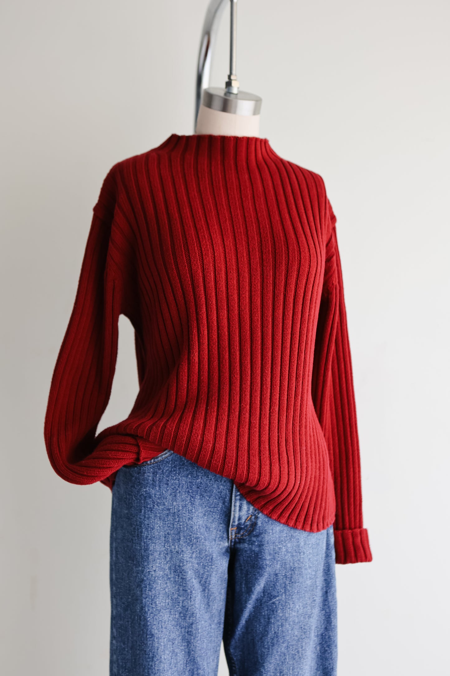 vintage currant red cotton sweater (M)