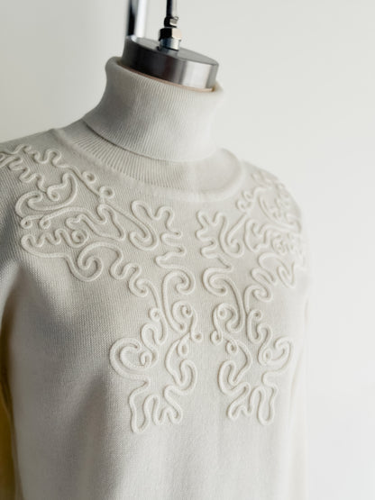 vintage white wool turtleneck sweater (M)