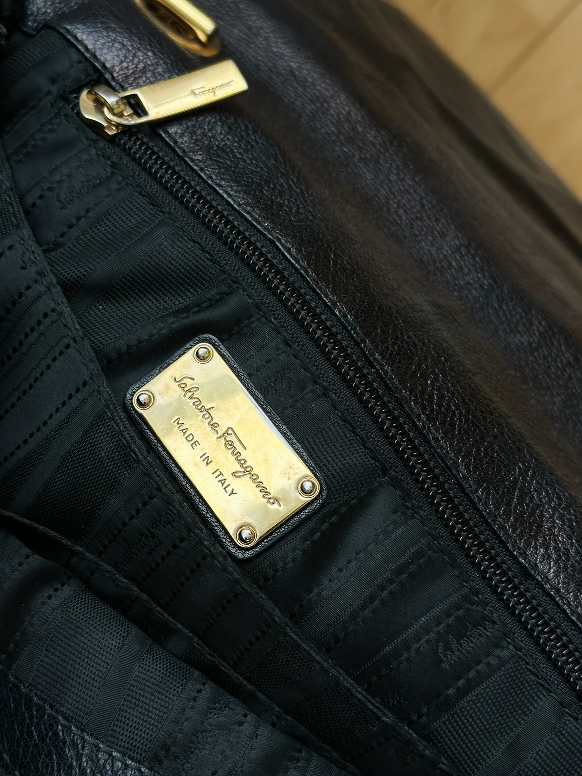 vintage Ferregamo Gancini crossbody