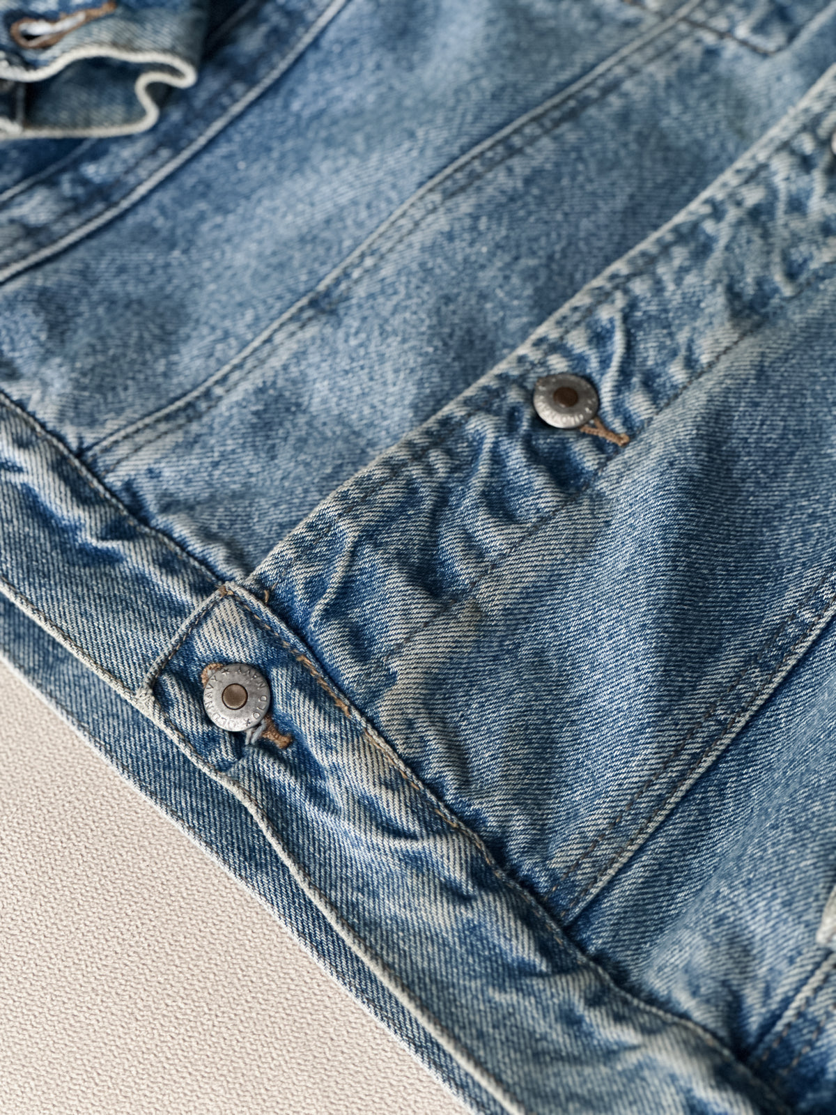 vintage early Old Navy oversized jean jacket (M)