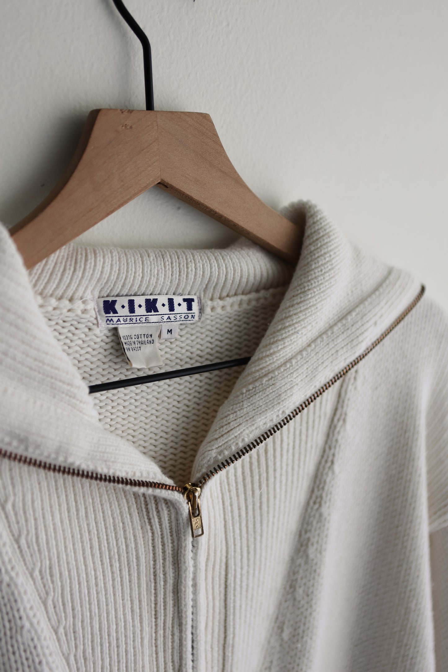 vintage white cotton sweater (M/L)