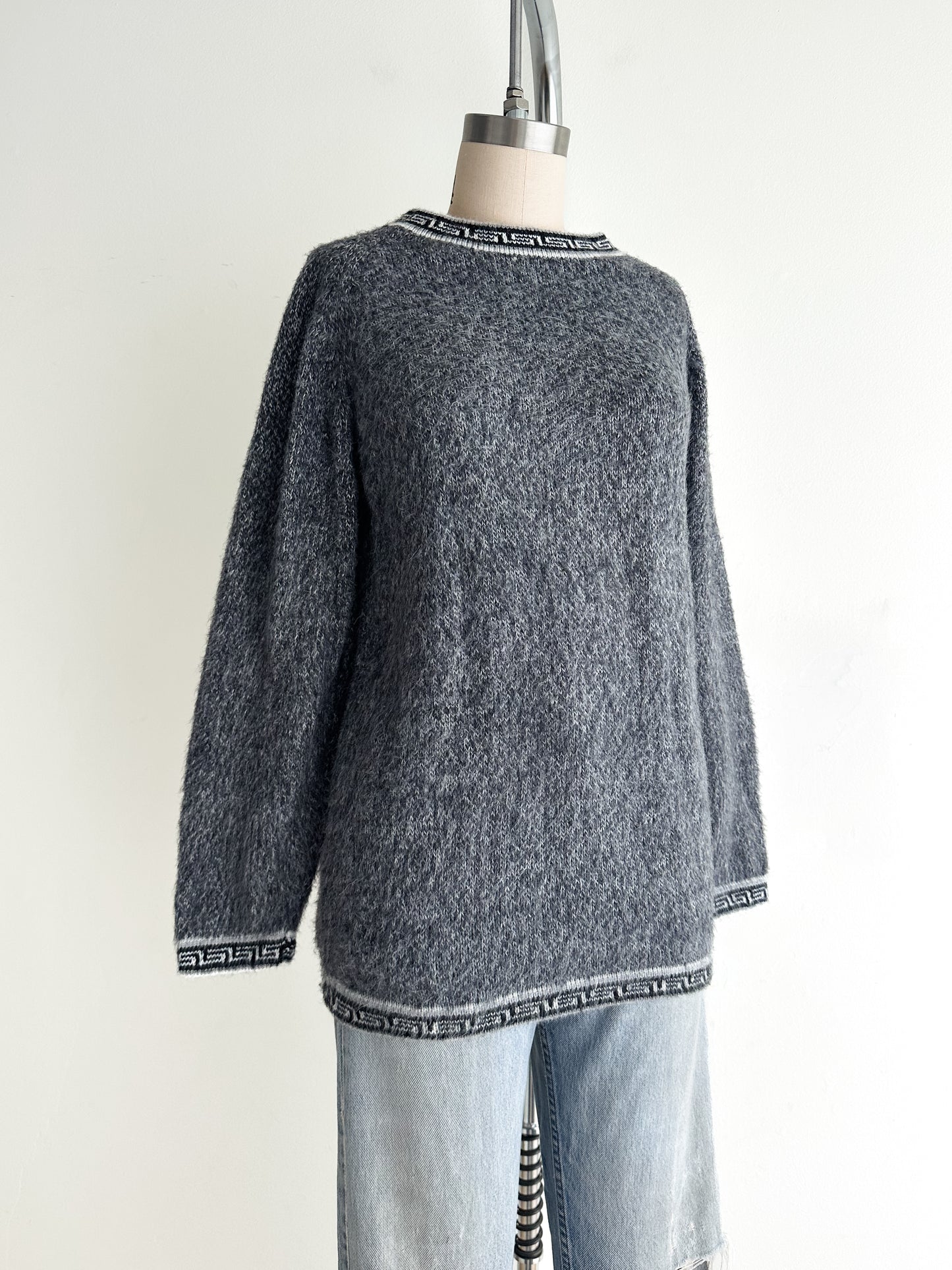 vintage grey alpaca sweater (M)