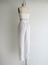 Load image into Gallery viewer, vintage white linen pants (S/M)
